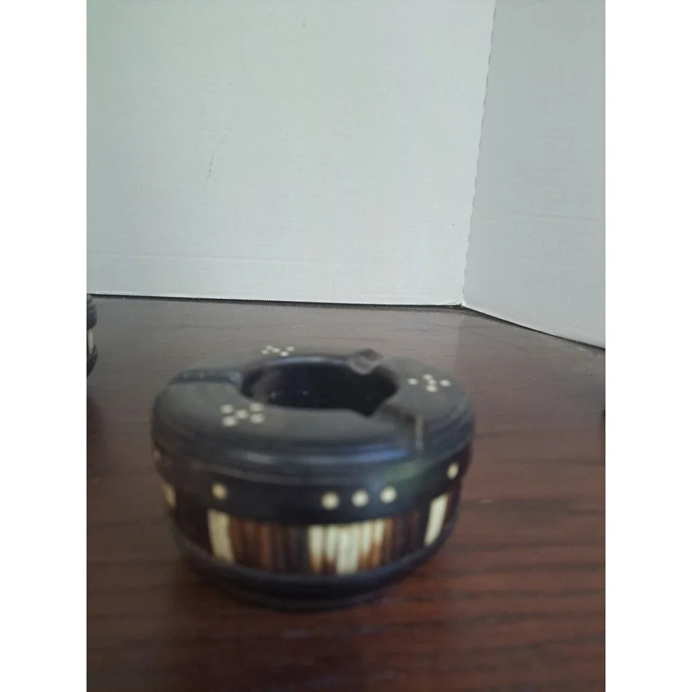 Antique Anglo Indian Ebony Wood Ashtray With Porcupine Quills And Dot Inlay